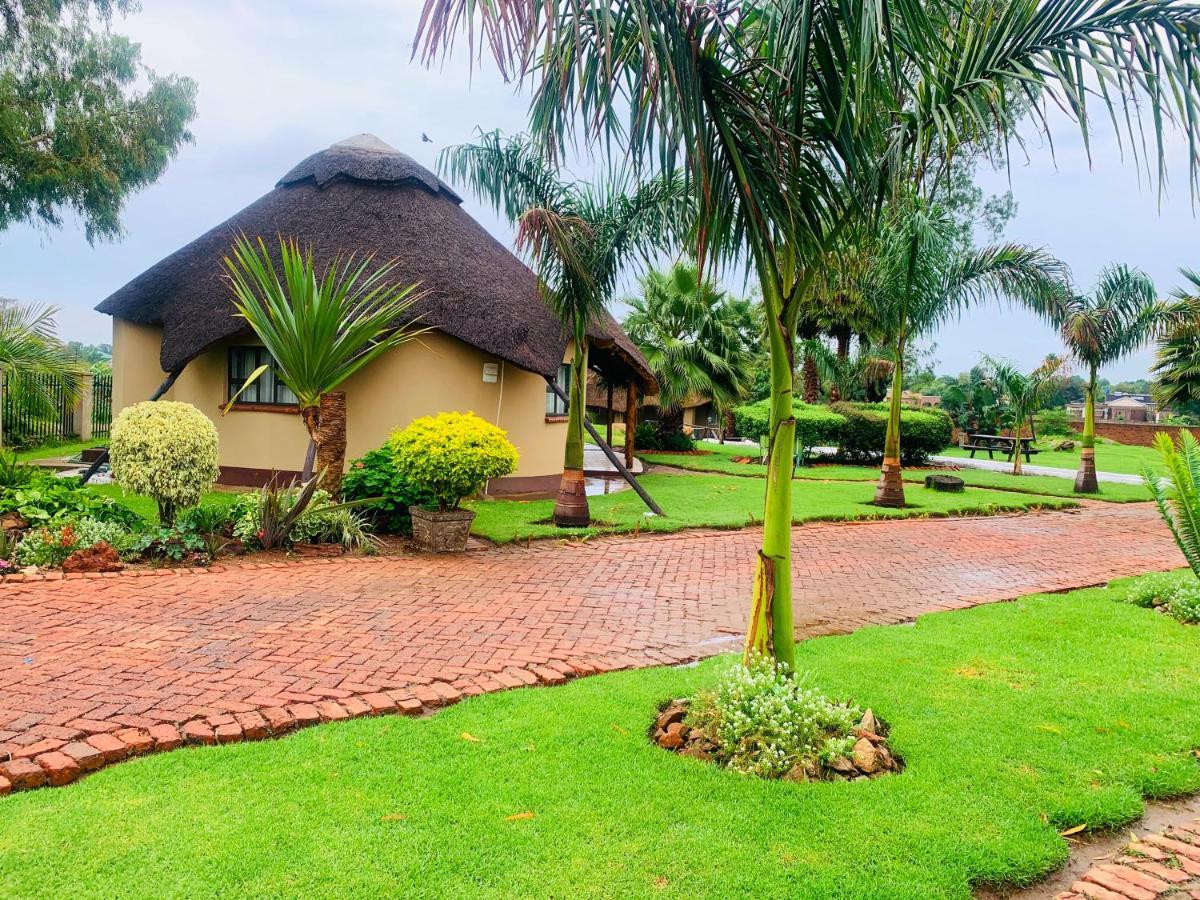 Riverstone Guest Lodge Harare Extérieur photo